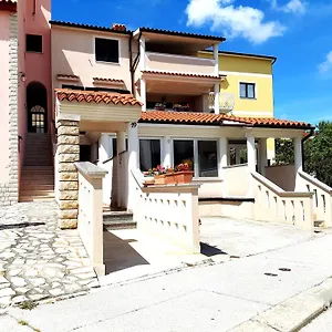 Krajcer , Pula Chorvatsko
